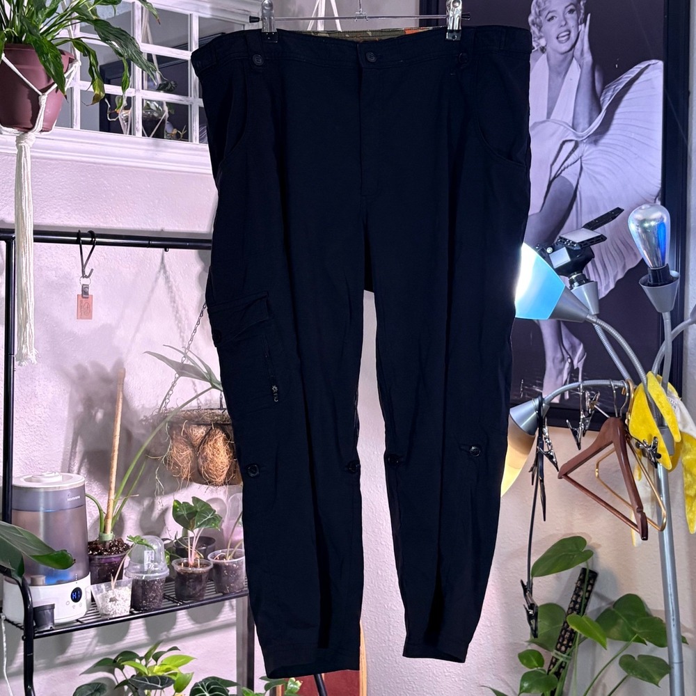 Magellan Sportswear Black Cargo Pants Stretch Utility Size 16